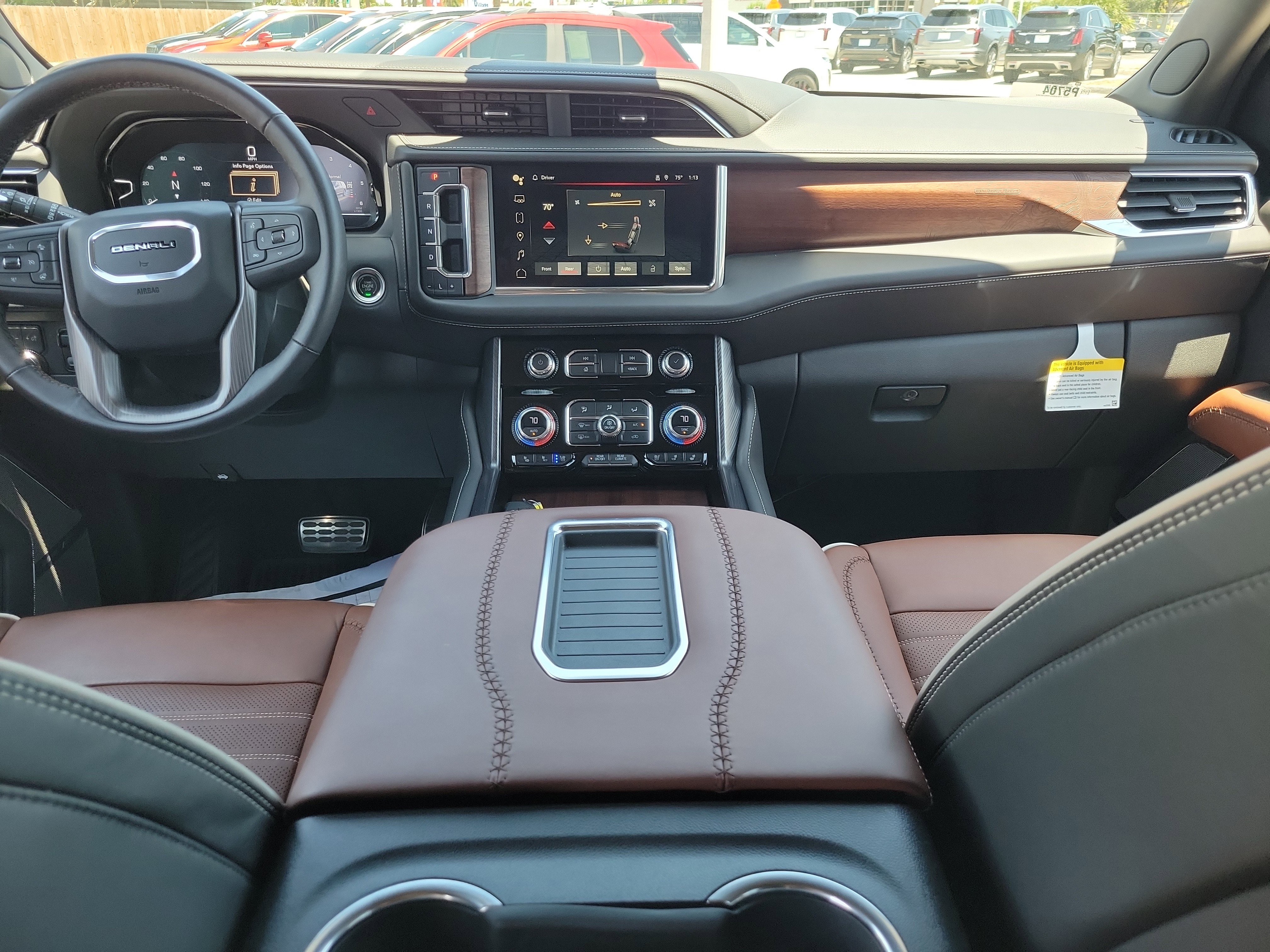 Used 2023 GMC Yukon Denali Ultimate AWD/4WD image 14