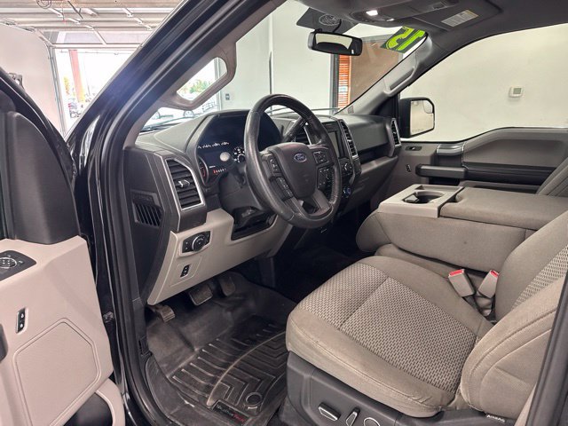 Used 2015 Ford F150 XLT w/ Equipment Group 302A Luxury AWD/4WD image 16