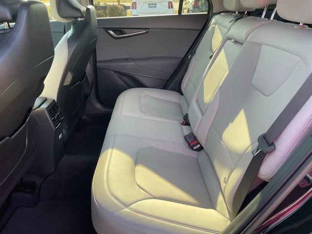 New 2025 Kia Niro EX Touring image 25
