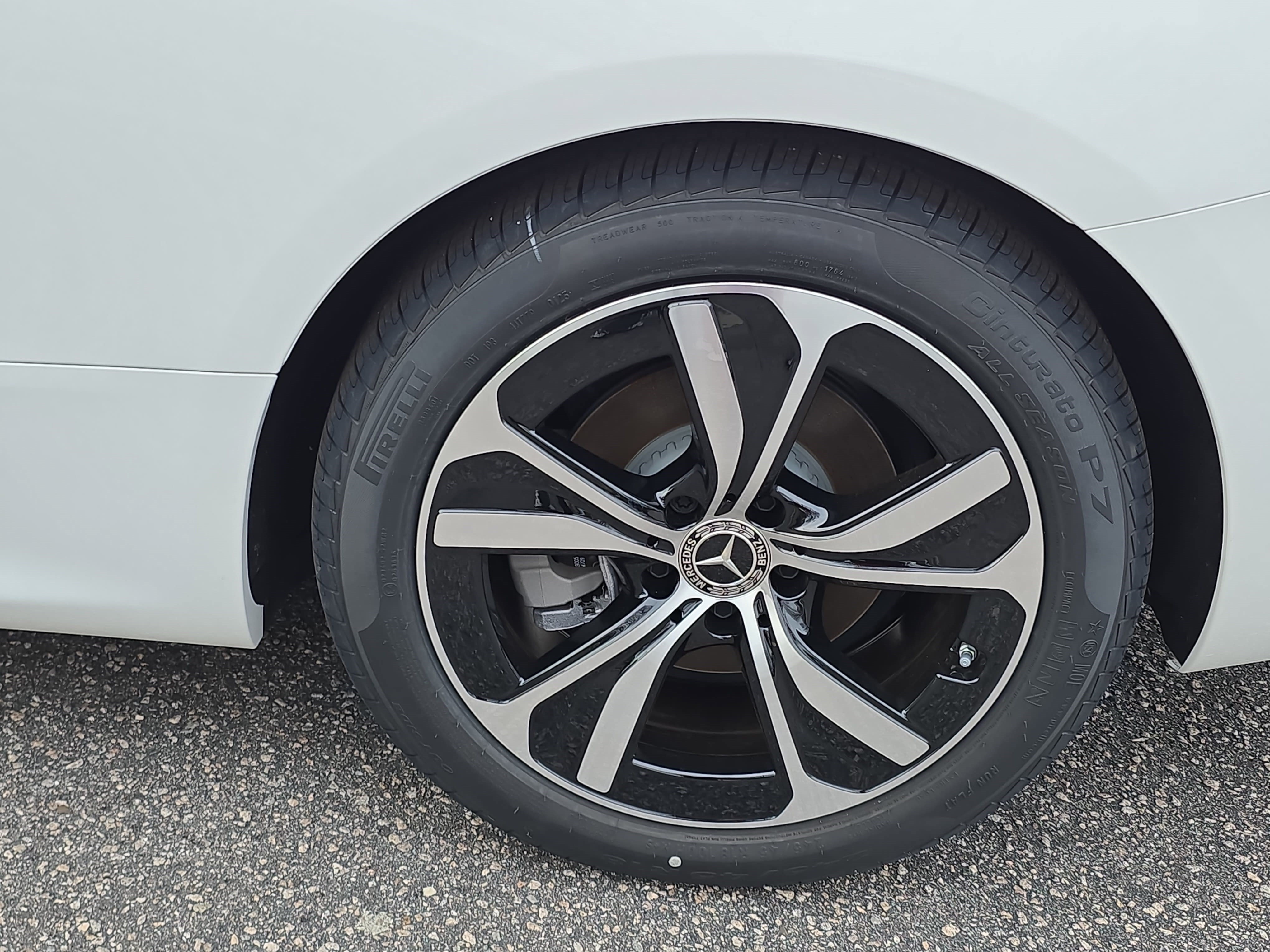 New 2026 Mercedes-Benz CLE 300 4MATIC Coupe image 34