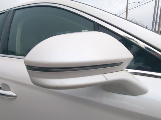 Used 2017 Lincoln MKX Reserve w/ Driver Assistance Package image 13