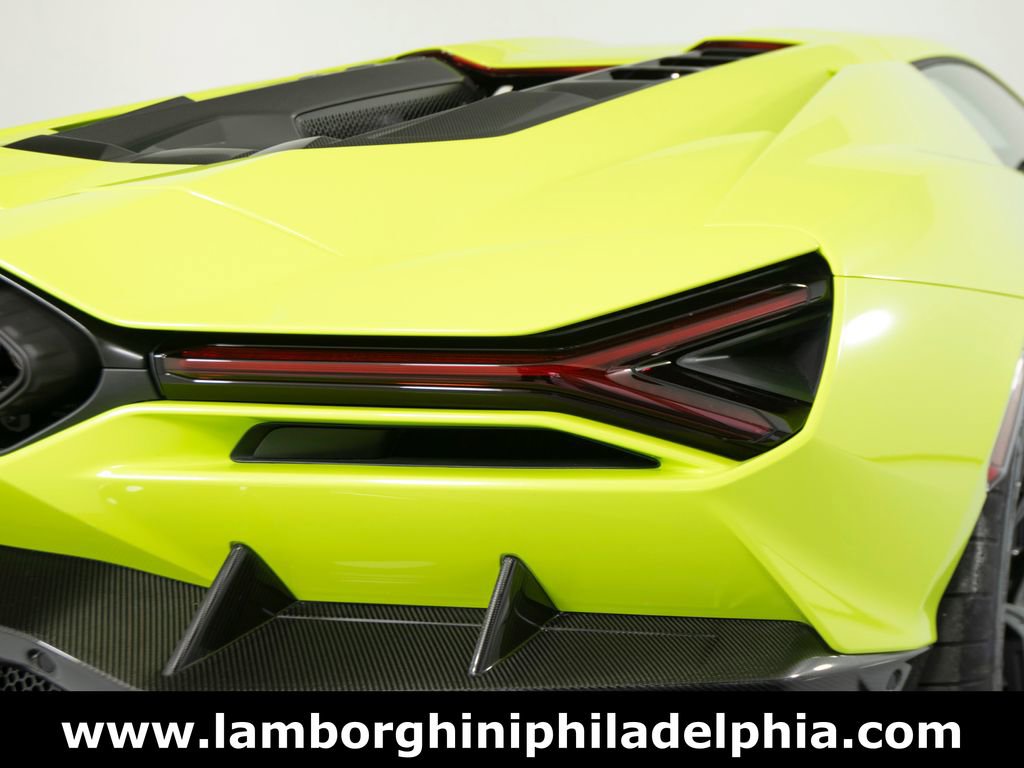 Used 2025 Lamborghini Revuelto image 53