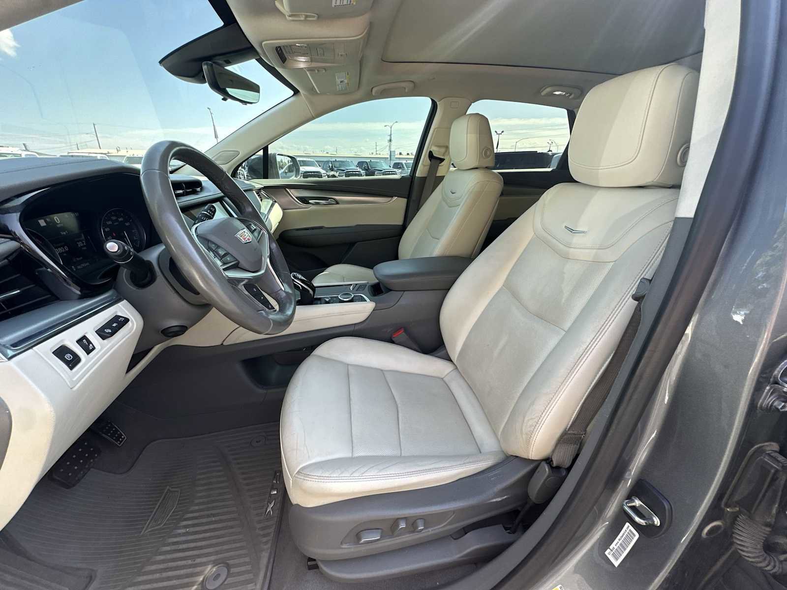 Used 2020 Cadillac XT5 Premium Luxury image 13