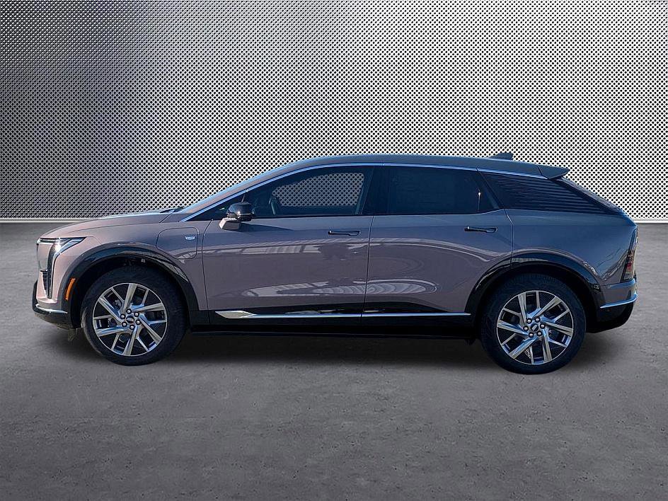 New 2026 Cadillac Optiq Luxury 2 image 8