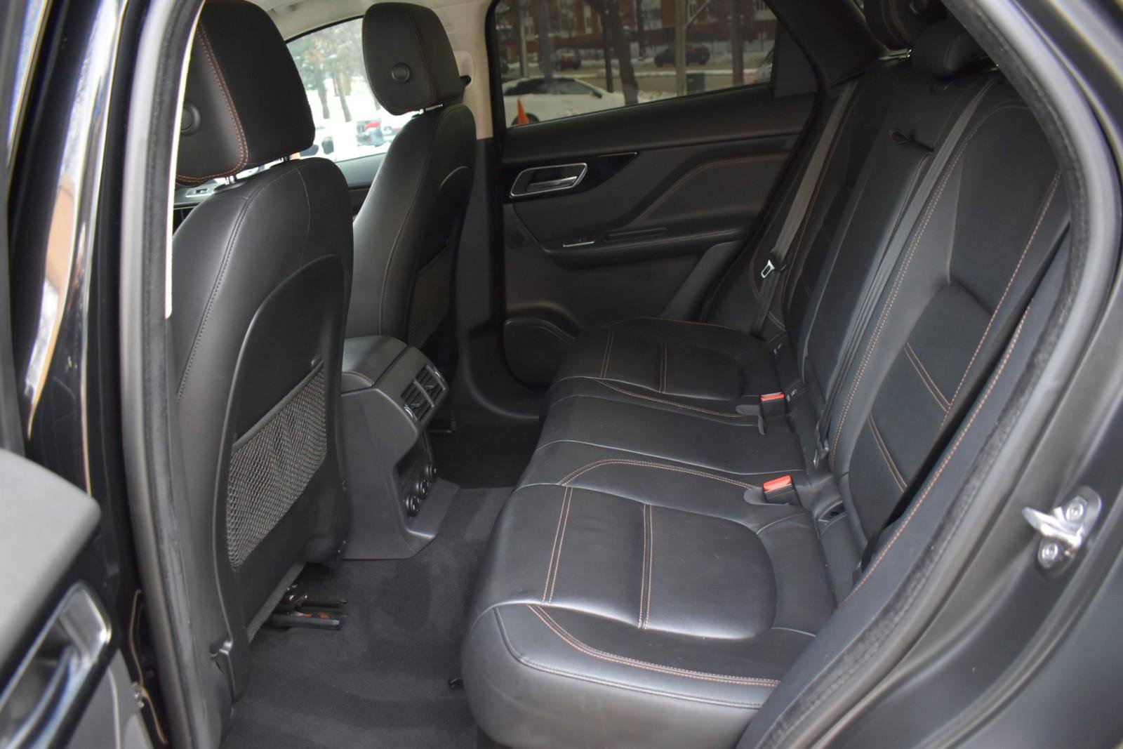 Used 2019 Jaguar F-PACE Prestige image 35