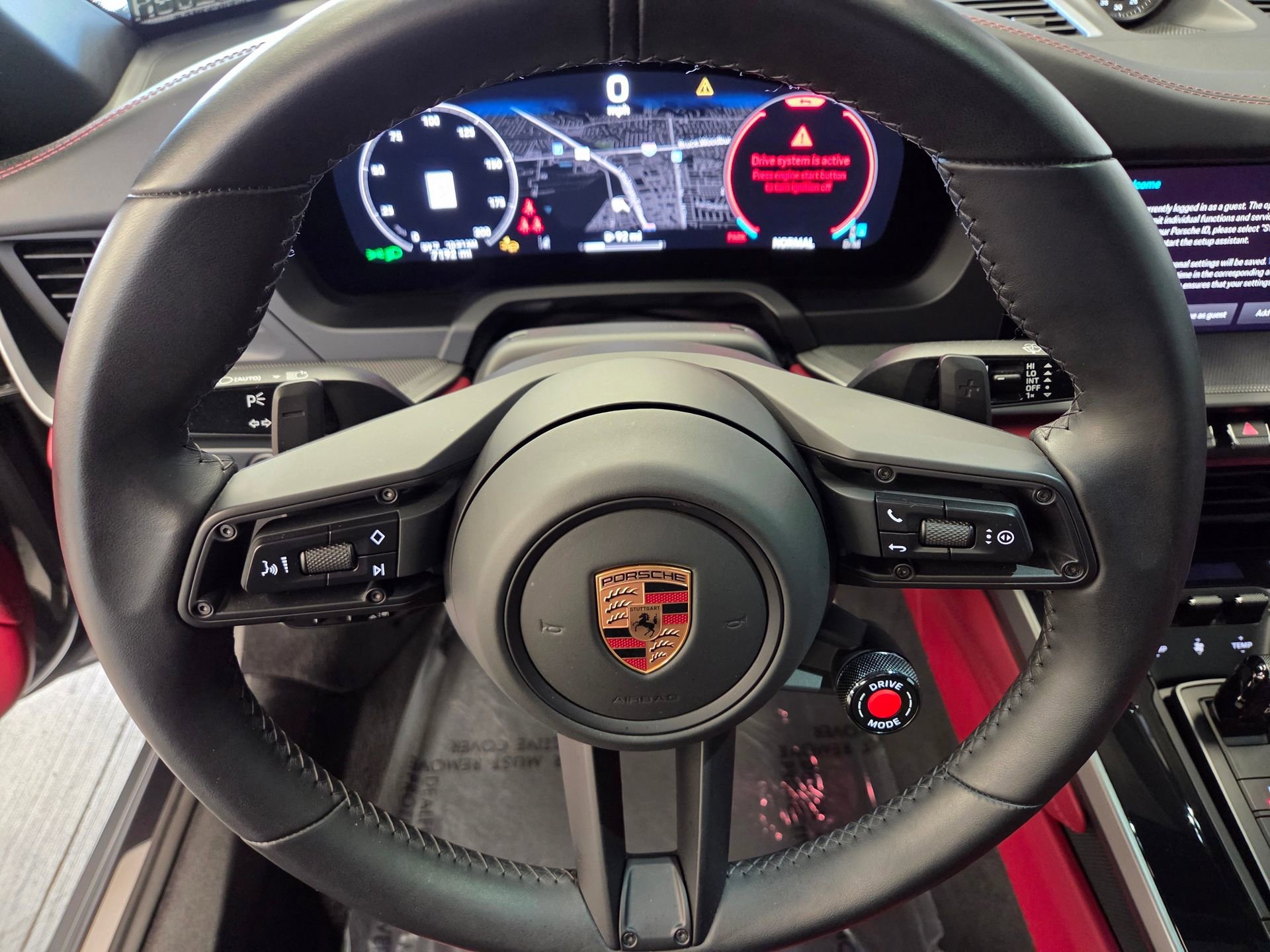 Used 2025 Porsche 911 Carrera RWD image 15