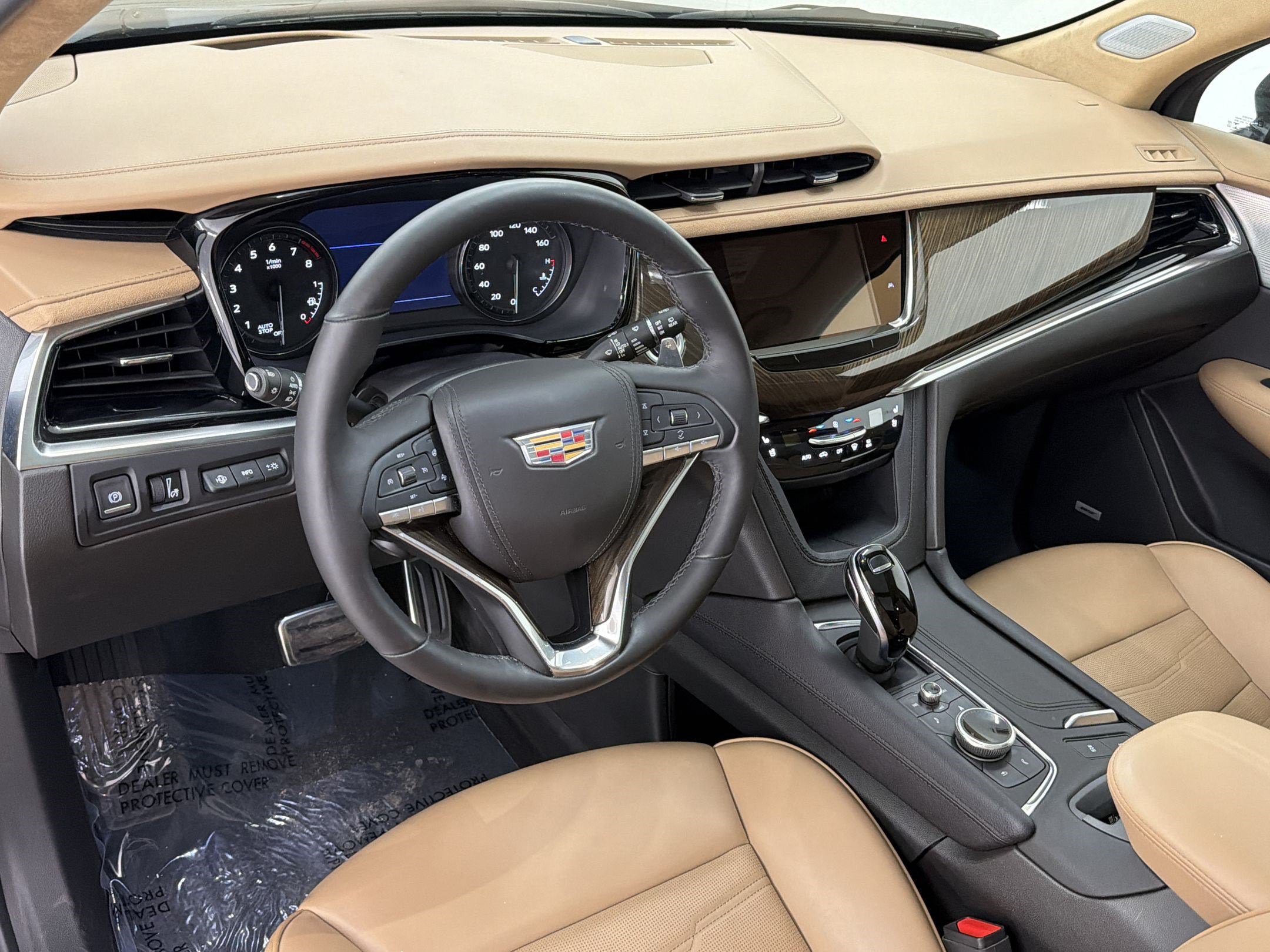 Used 2023 Cadillac XT6 Sport w/ Platinum Package AWD/4WD image 4