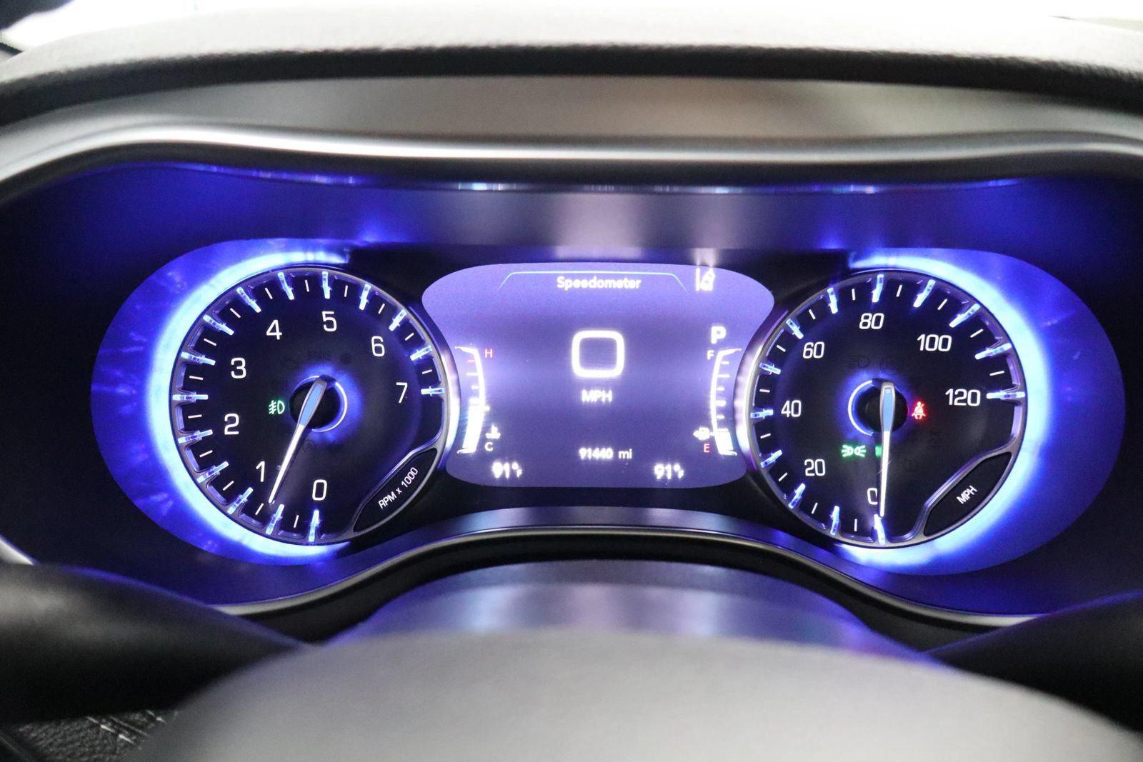Used 2019 Chrysler Pacifica Limited w/ Advanced Safetytec Group FWD image 37