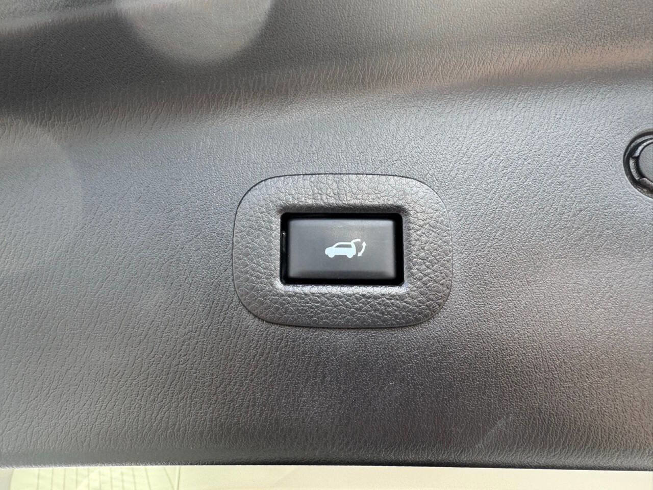 Used 2024 INFINITI QX80 Luxe image 10