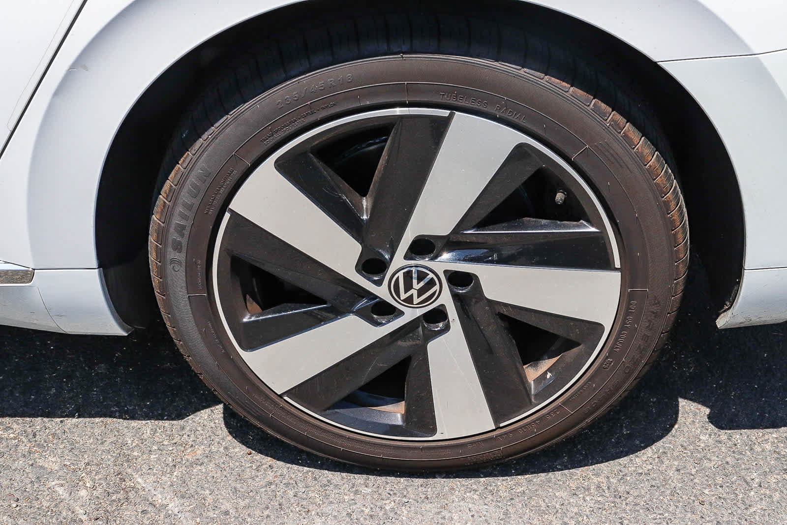 Used 2021 Volkswagen Arteon SE FWD image 16