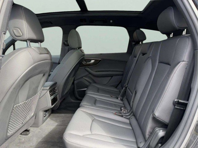 Certified 2025 Audi Q7 Premium Plus w/ Premium Plus Package image 21