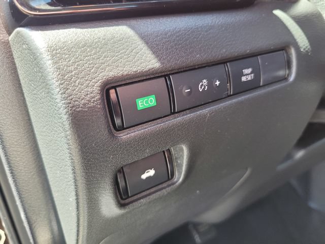 Certified 2024 Nissan Sentra SV FWD image 19