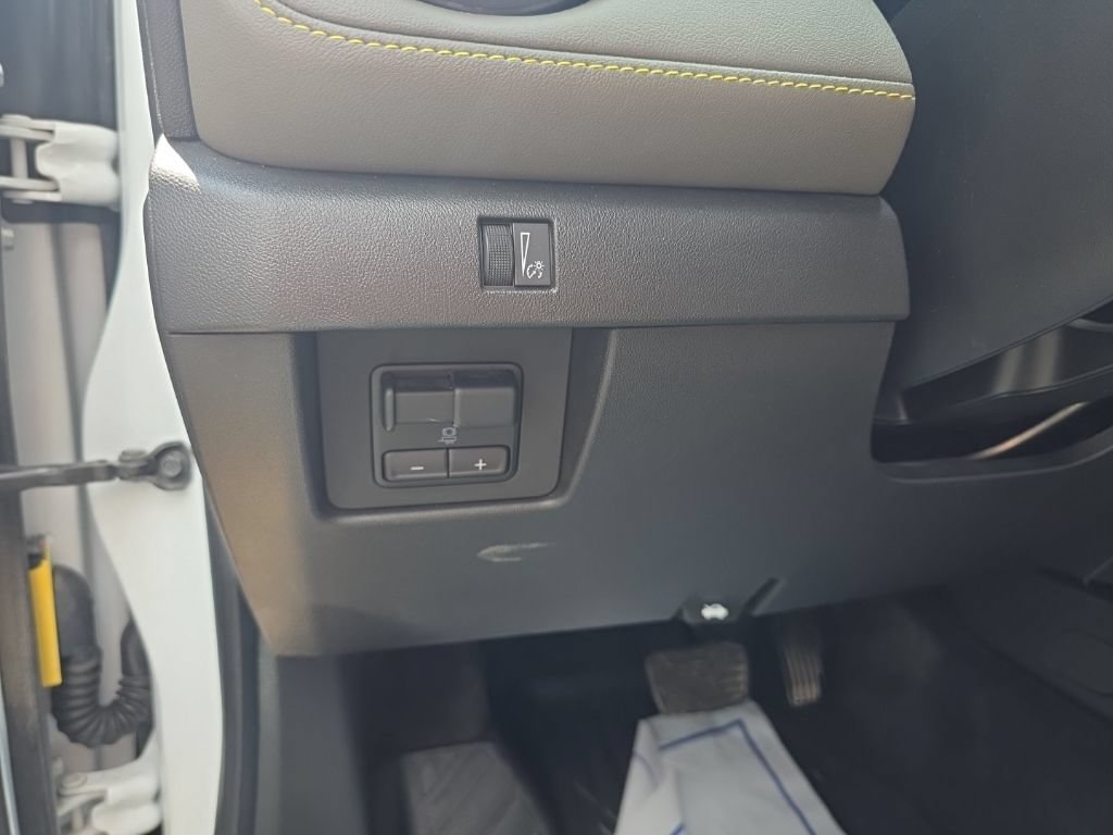 Used 2024 Chevrolet Colorado ZR2 w/ ZR2 Convenience Package III AWD/4WD image 20
