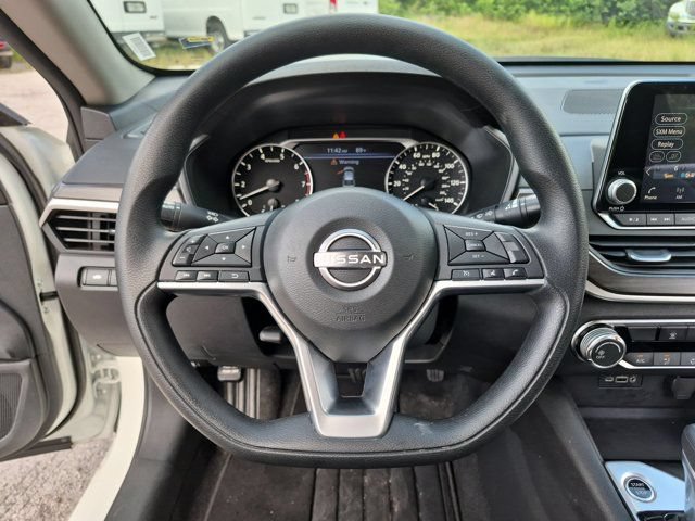 Used 2025 Nissan Altima 2.5 SV FWD image 22