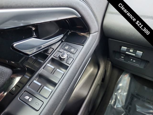Used 2021 Land Rover Range Rover Evoque S image 32