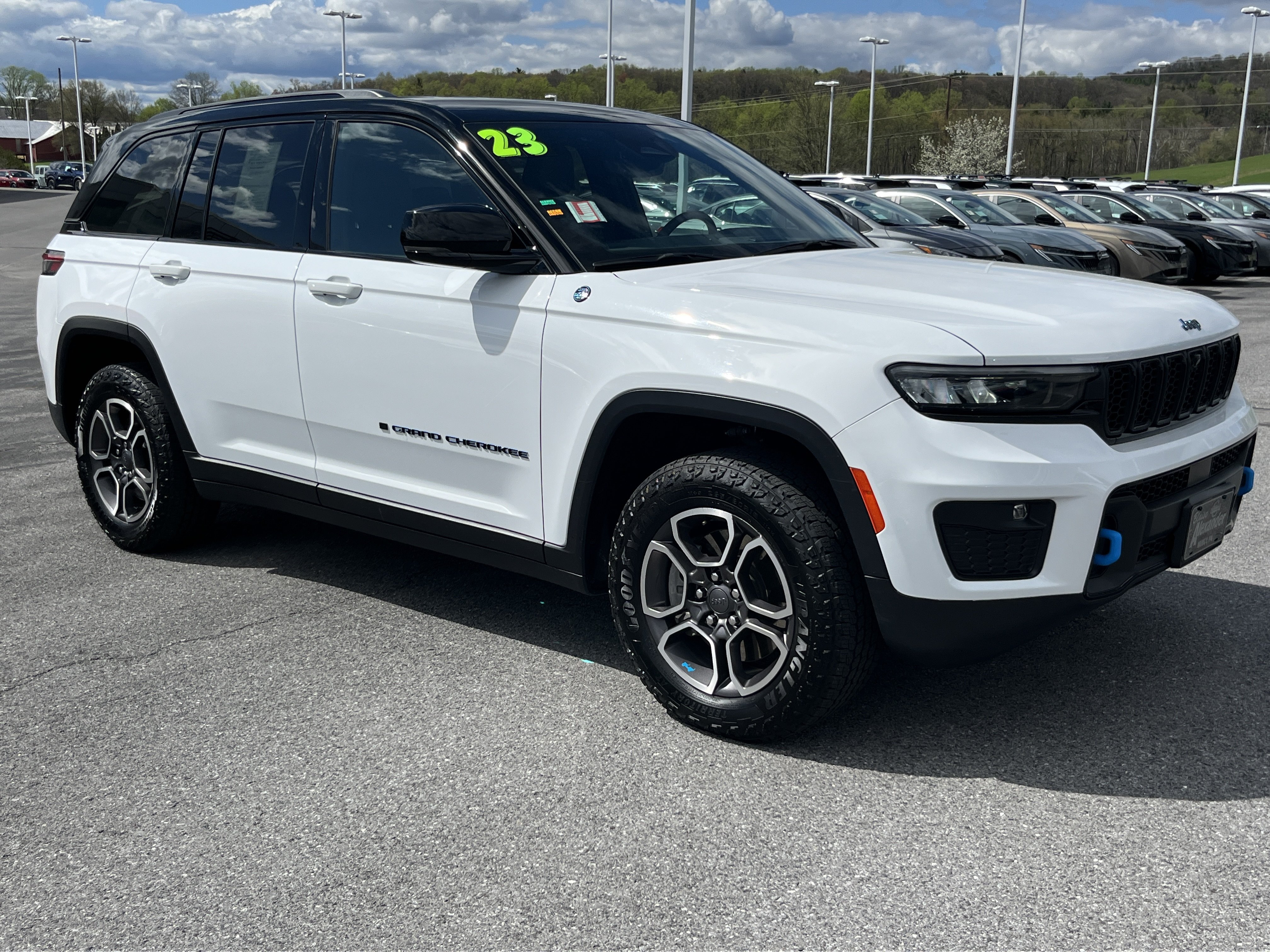 Used 2023 Jeep Grand Cherokee Trailhawk