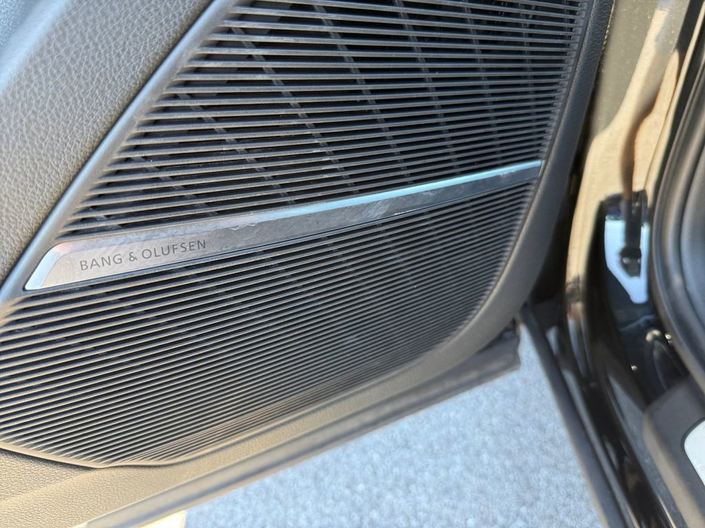 Used 2022 Audi SQ7 Prestige w/ Prestige Package image 26