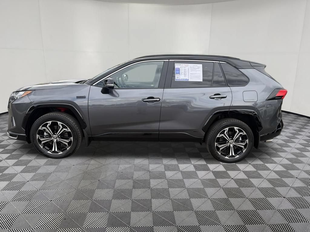 Used 2024 Toyota RAV4 XSE w/ Weather Package AWD/4WD image 4