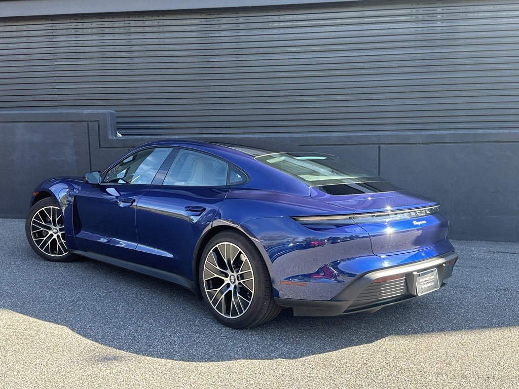 Certified 2022 Porsche Taycan image 3