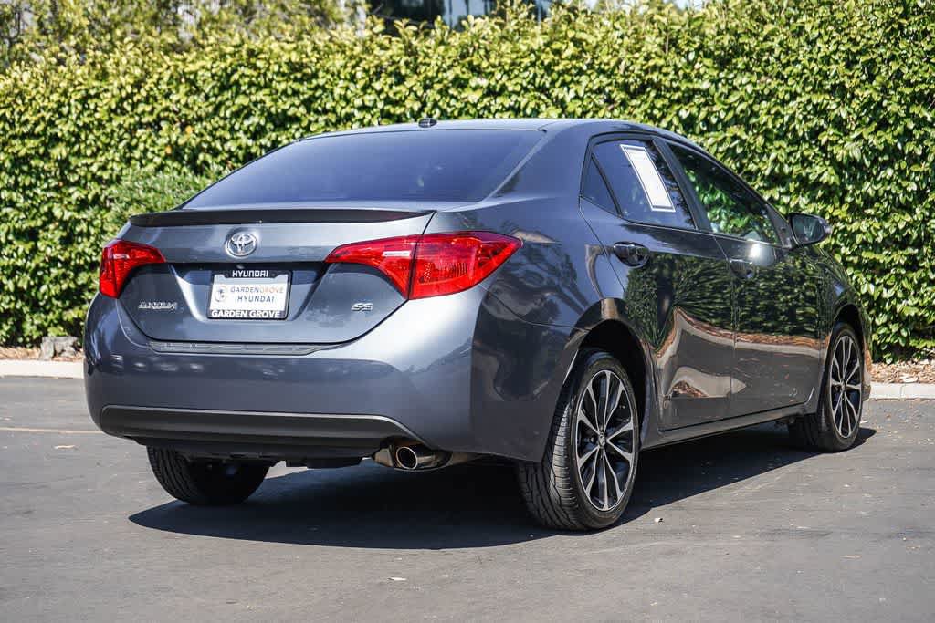 Used 2017 Toyota Corolla SE w/ SE Premium Package FWD image 6