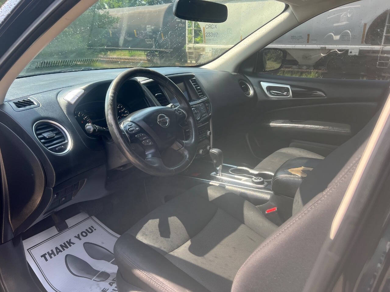 Used 2018 Nissan Pathfinder SV AWD/4WD image 2