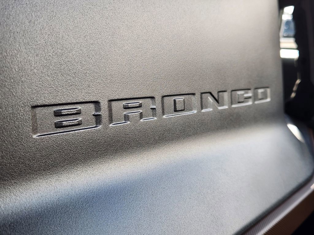 Used 2024 Ford Bronco Outer Banks image 31