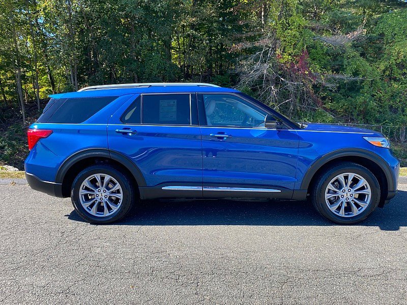 Certified 2021 Ford Explorer Limited w/ Equipment Group 301A image 4