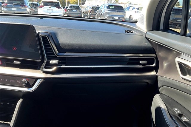Used 2024 Kia Sportage EX image 23