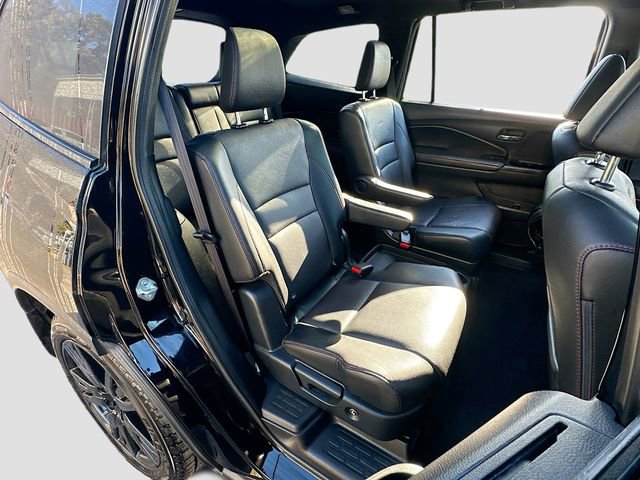 Used 2022 Honda Pilot Black Edition image 30