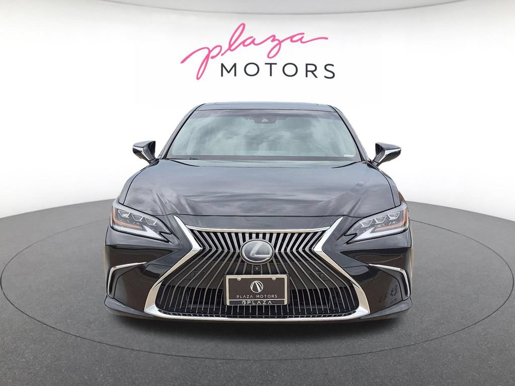 Used 2019 Lexus ES 300h Ultra Luxury FWD image 2