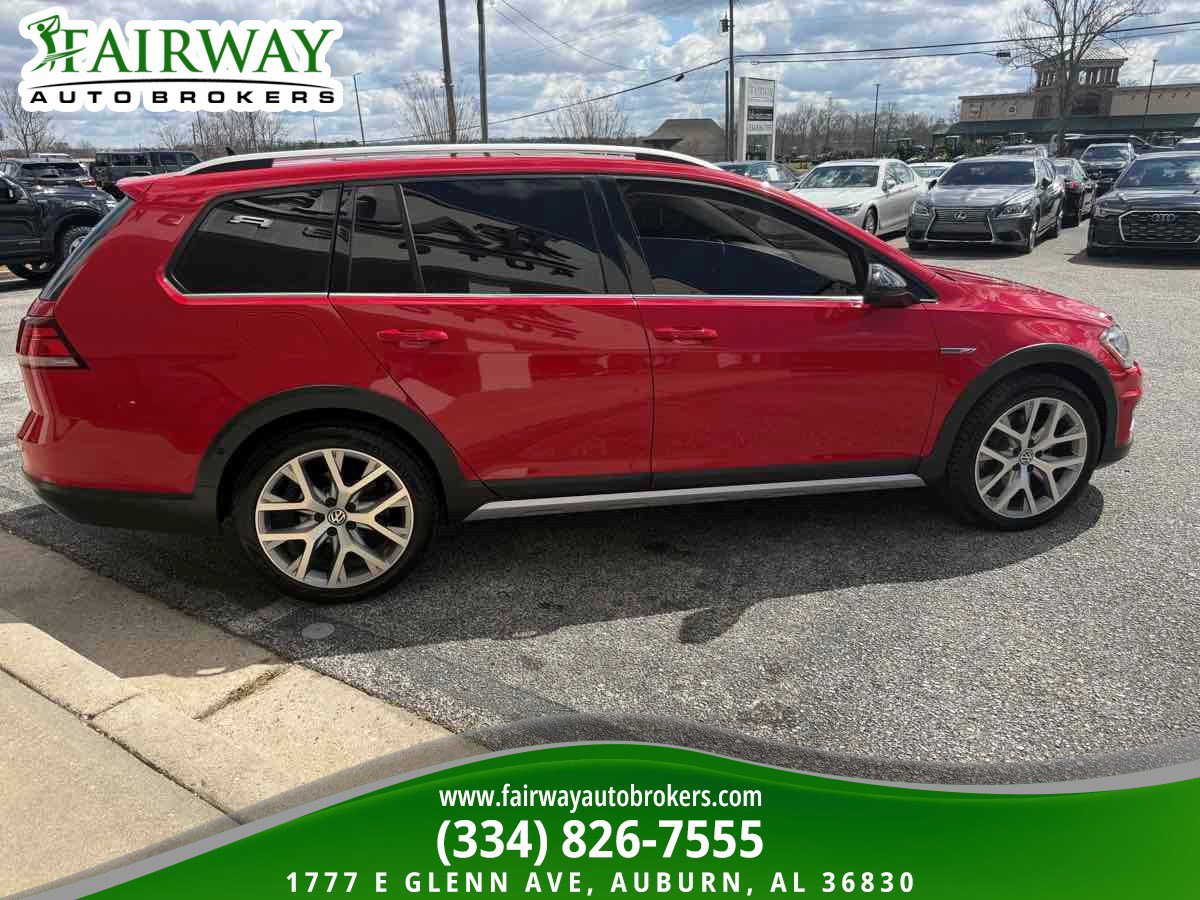 Used 2019 Volkswagen Golf Alltrack SEL image 7