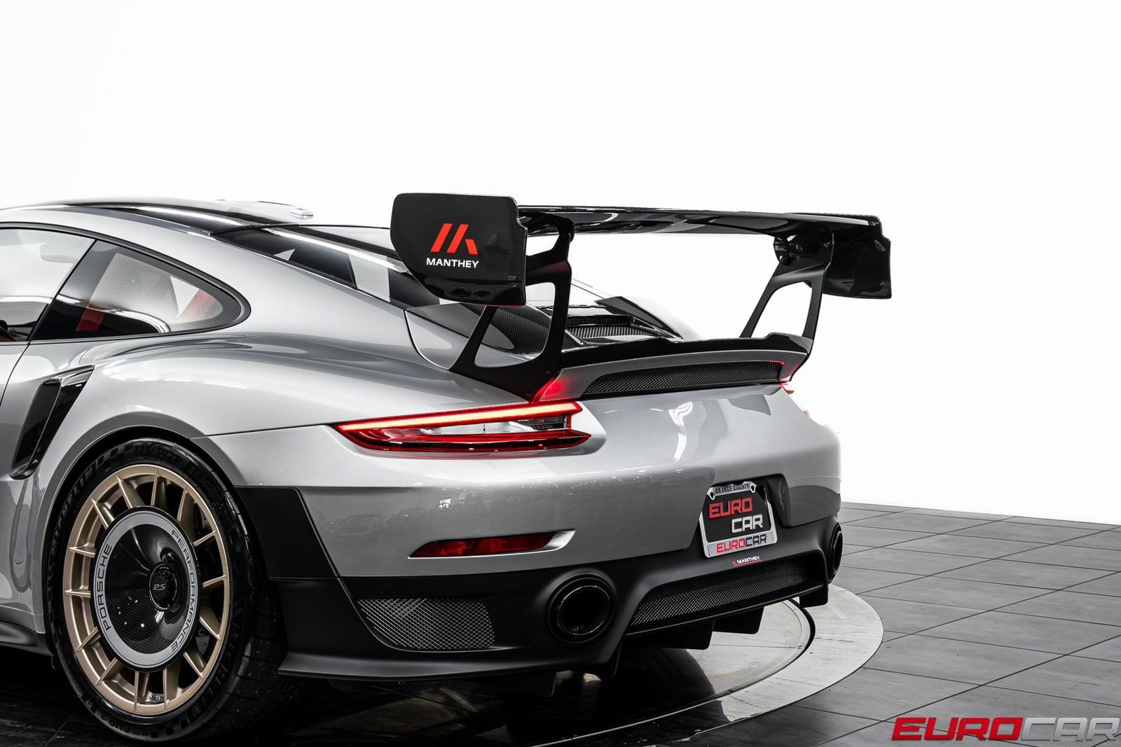 Used 2019 Porsche 911 GT2 RS image 25
