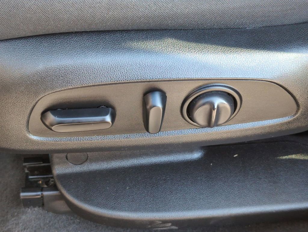 Certified 2019 Chevrolet Blazer LT image 38