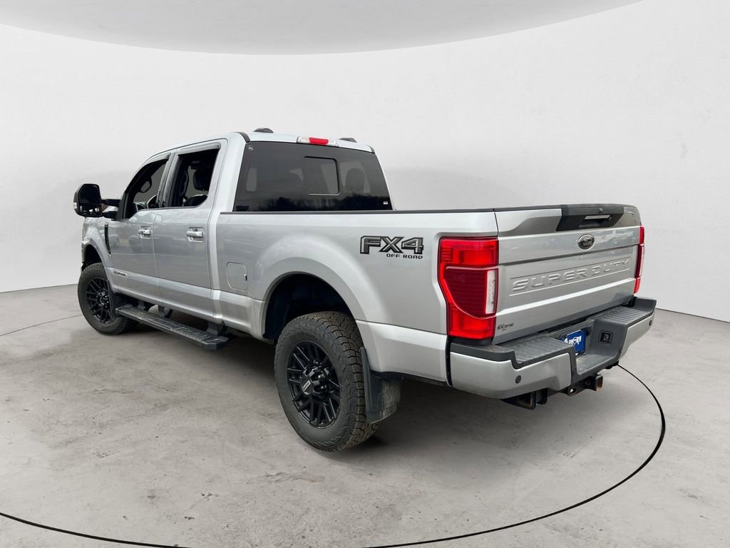 Used 2022 Ford F250 Lariat w/ Black Appearance Package image 4