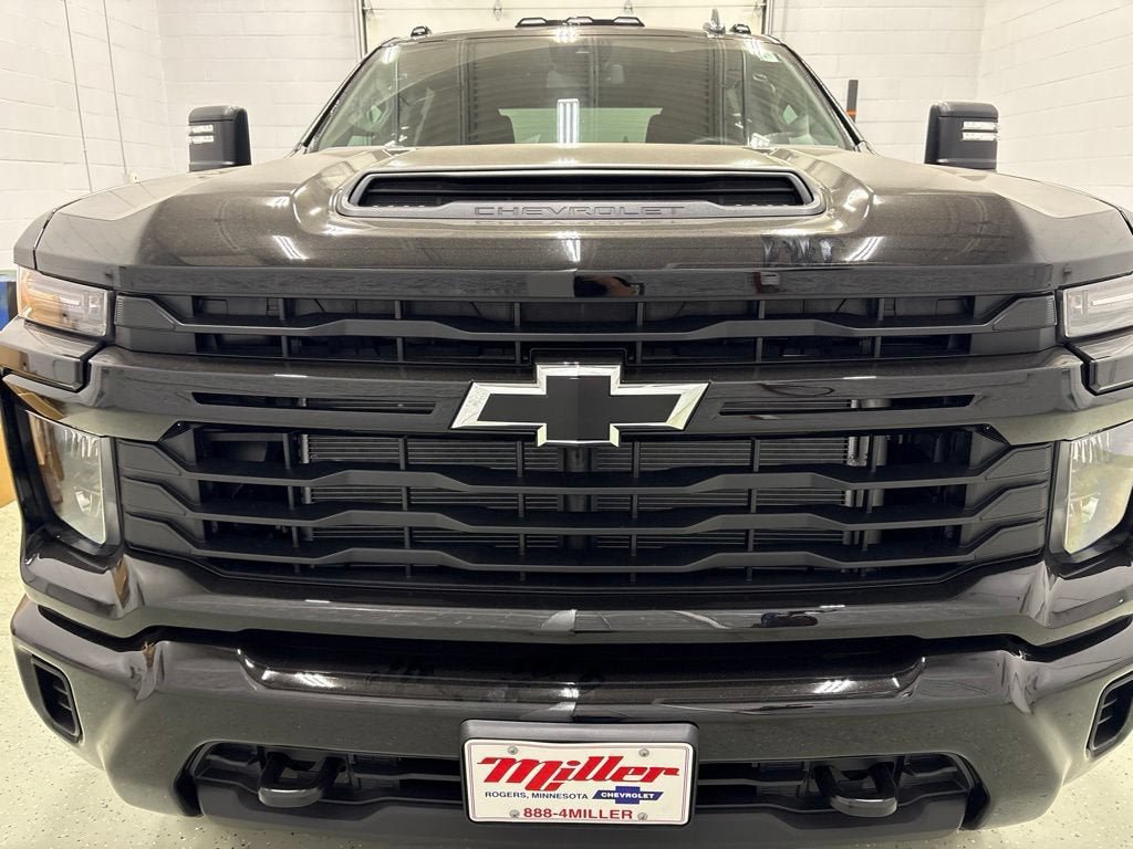 New 2026 Chevrolet Silverado 2500 Custom w/ Custom Convenience Package AWD/4WD image 10