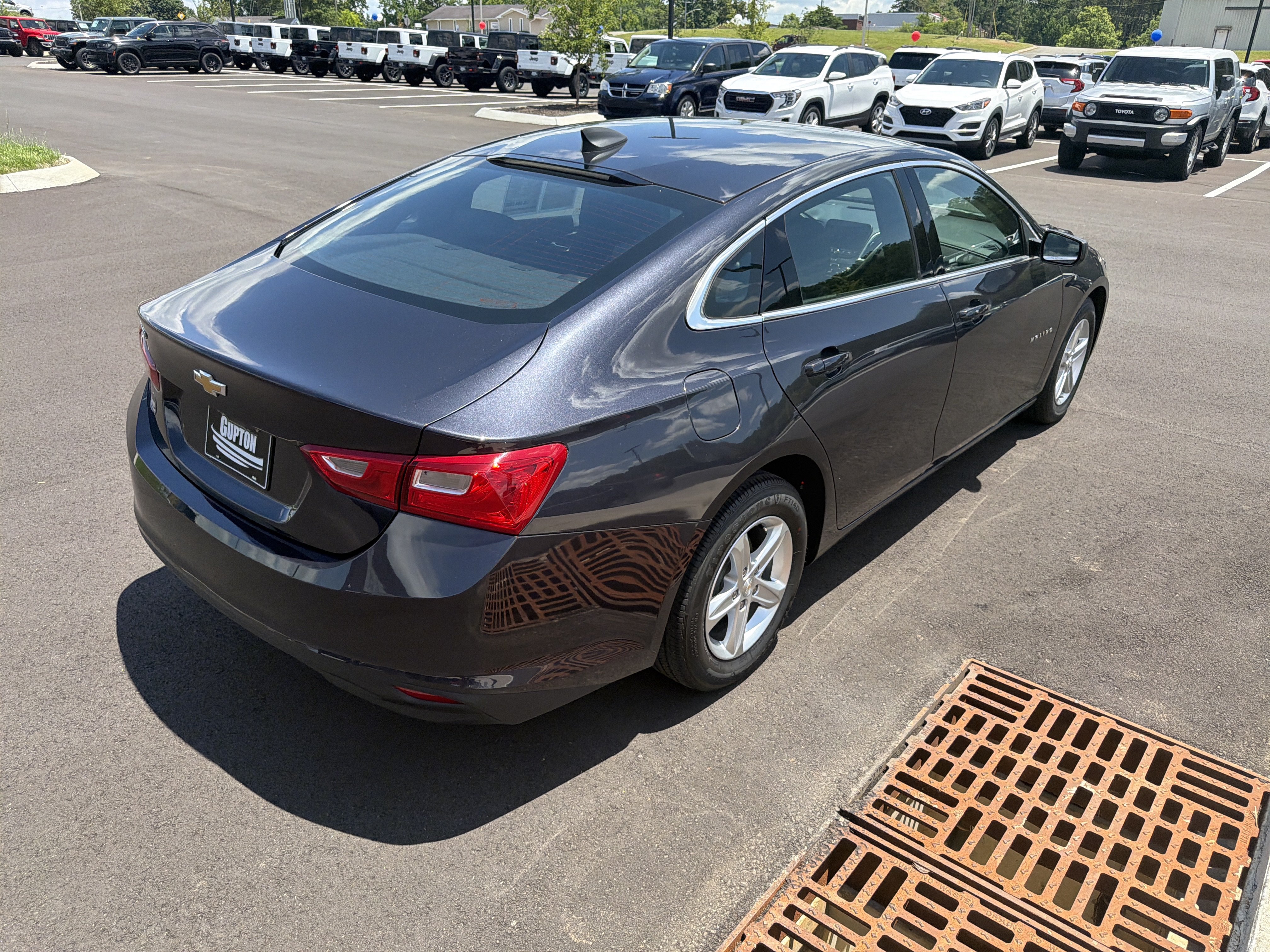 Used 2023 Chevrolet Malibu LS FWD image 13