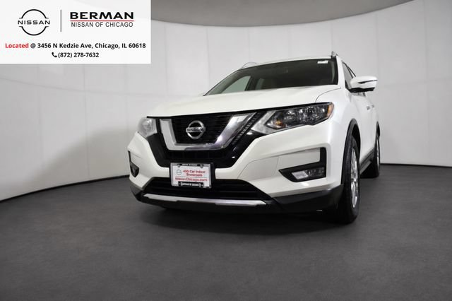 Used 2017 Nissan Rogue SV w/ SV Premium Package FWD image 1