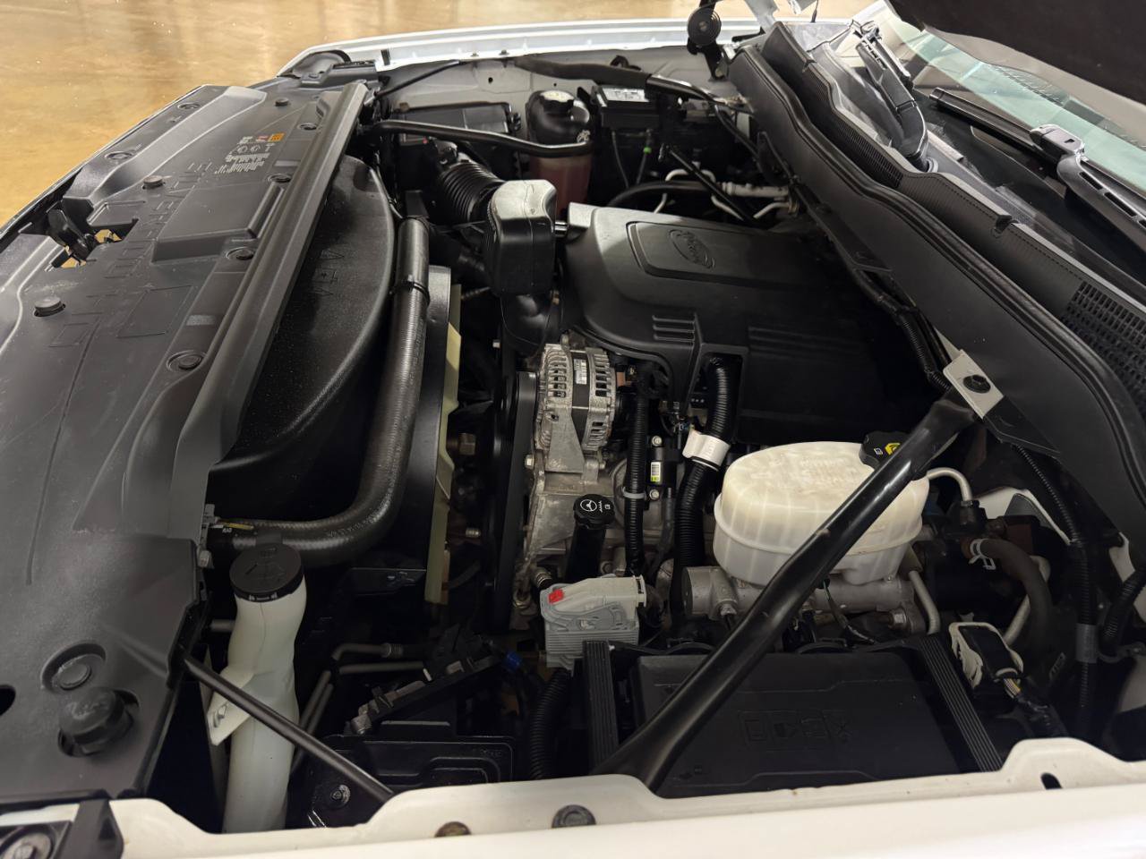 Used 2019 Chevrolet Silverado 2500 W/T AWD/4WD image 36