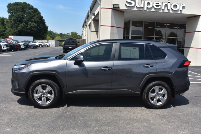 Used 2025 Toyota RAV4 XLE w/ Convenience Package FWD image 10