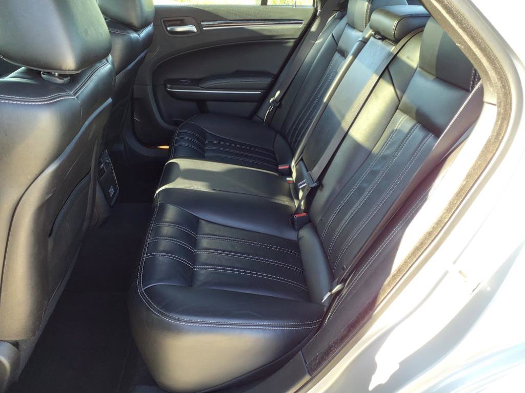 Used 2023 Chrysler 300 S image 28