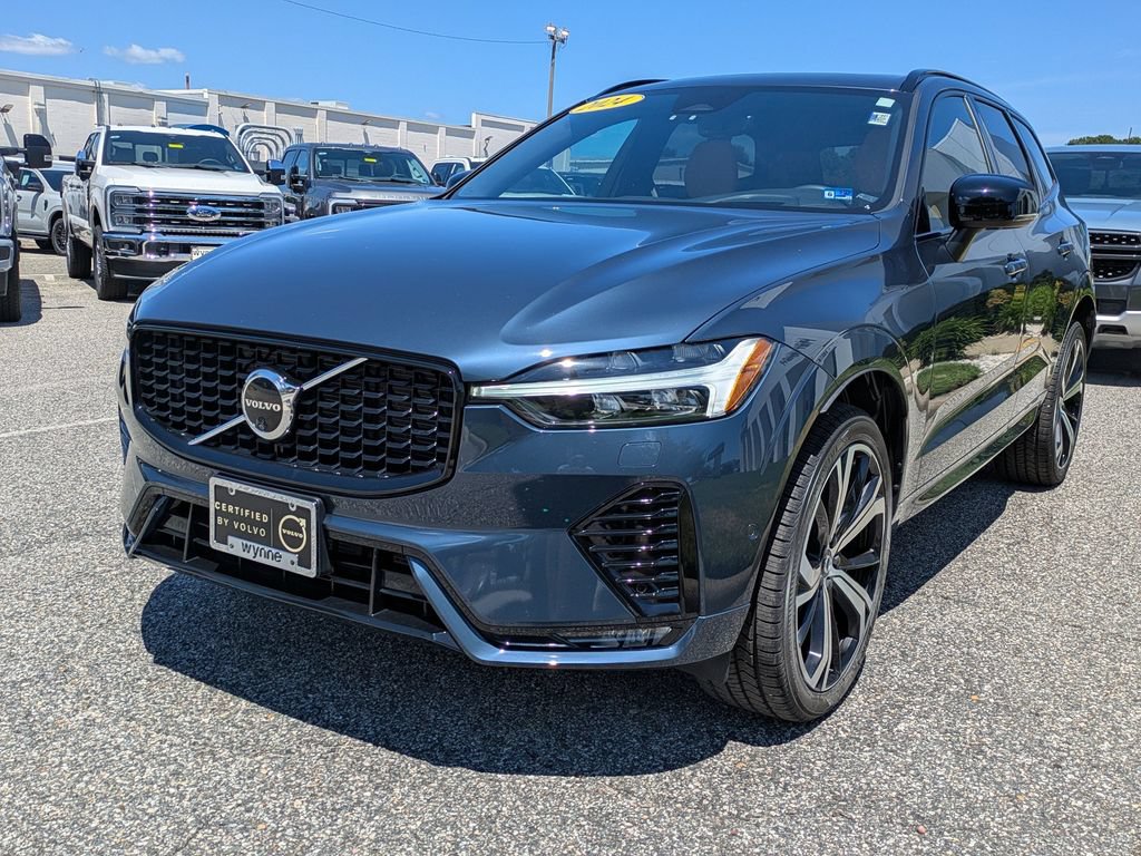 Certified 2024 Volvo XC60 B5 Ultimate w/ Protection Package Premier AWD/4WD image 8