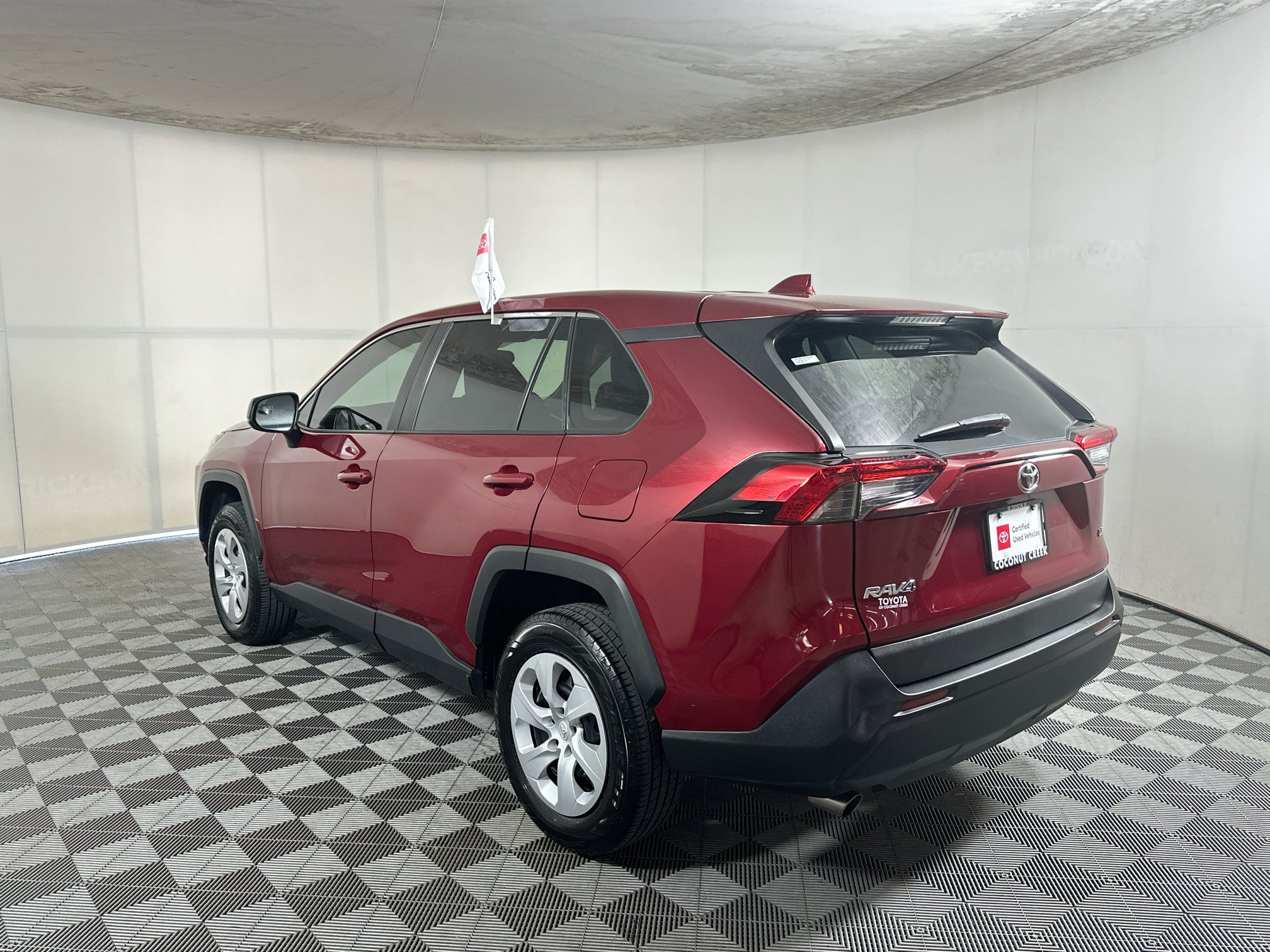 Certified 2023 Toyota RAV4 LE FWD image 5