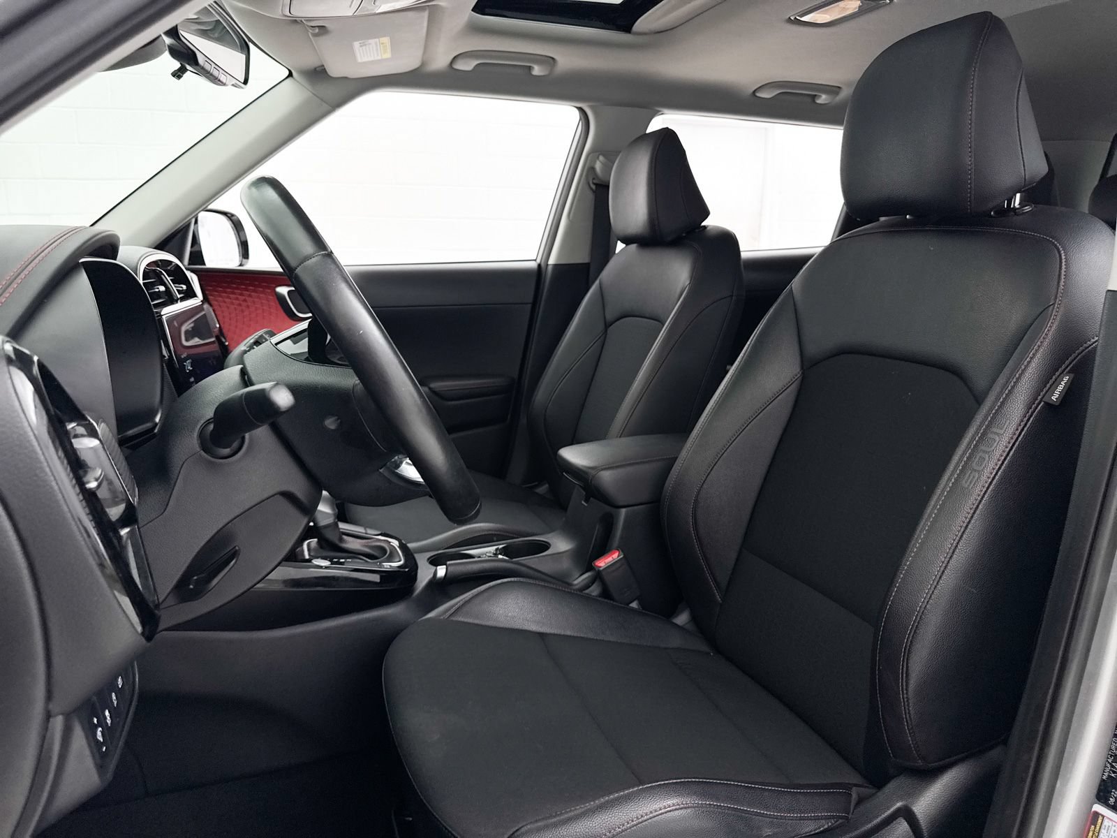 Certified 2023 Kia Soul GT-Line FWD image 21