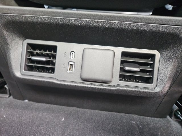 New 2026 GMC Sierra 1500 SLE AWD/4WD image 17