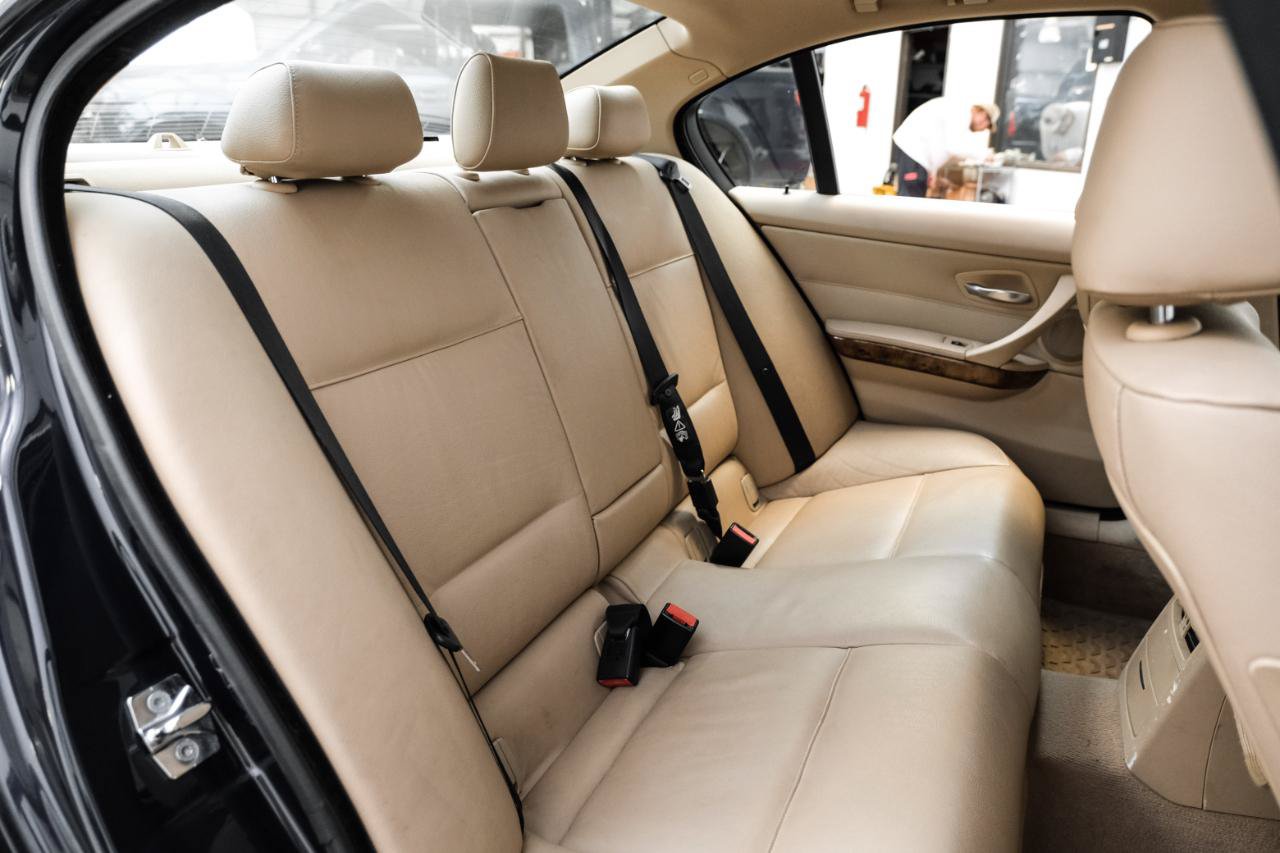 Used 2007 BMW 335xi Sedan AWD/4WD image 28
