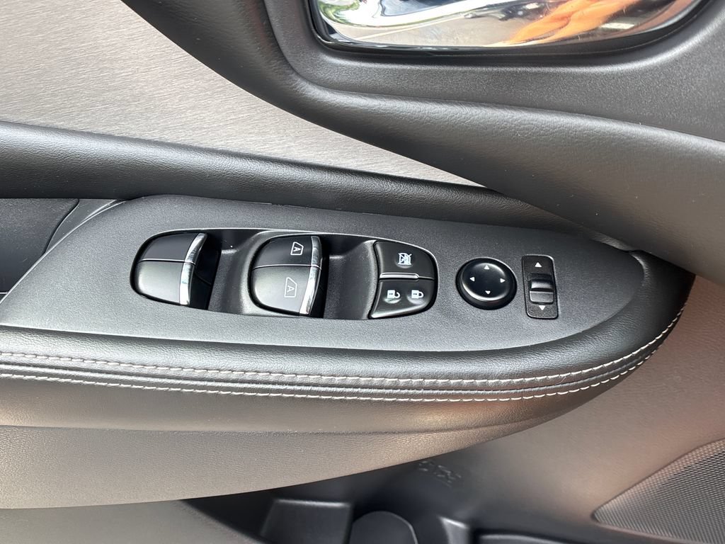Used 2021 Nissan Murano SL AWD/4WD image 13