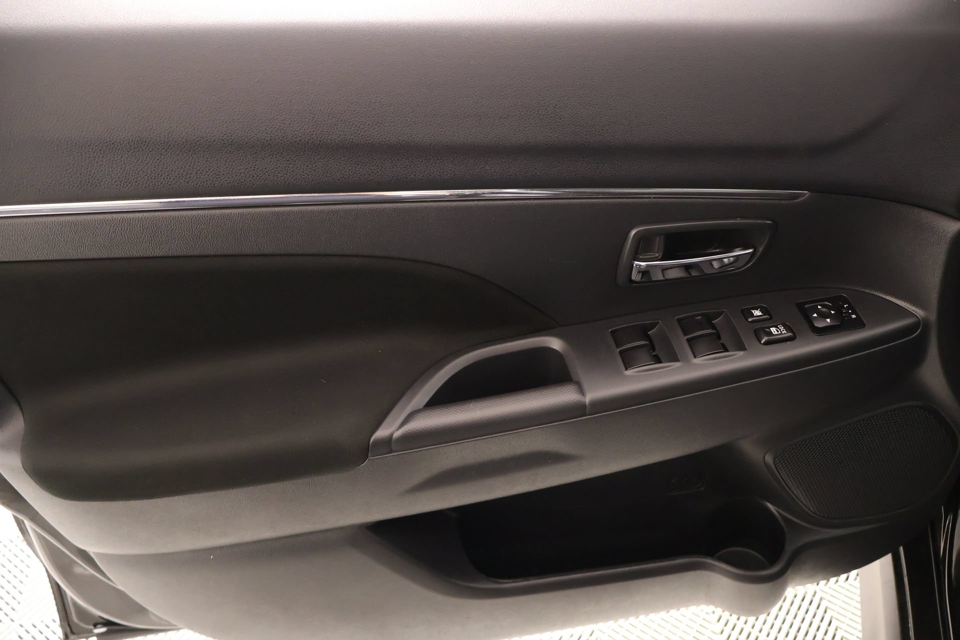 Used 2026 Mitsubishi Outlander Sport AWD image 14