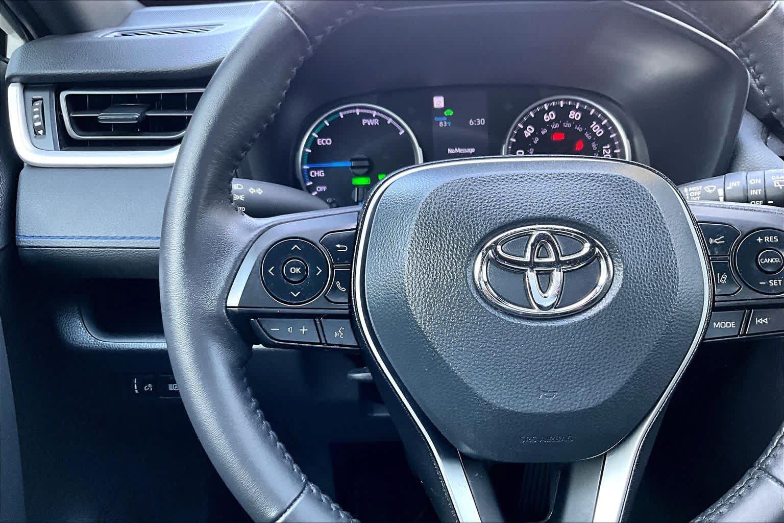Used 2022 Toyota RAV4 SE AWD/4WD image 23