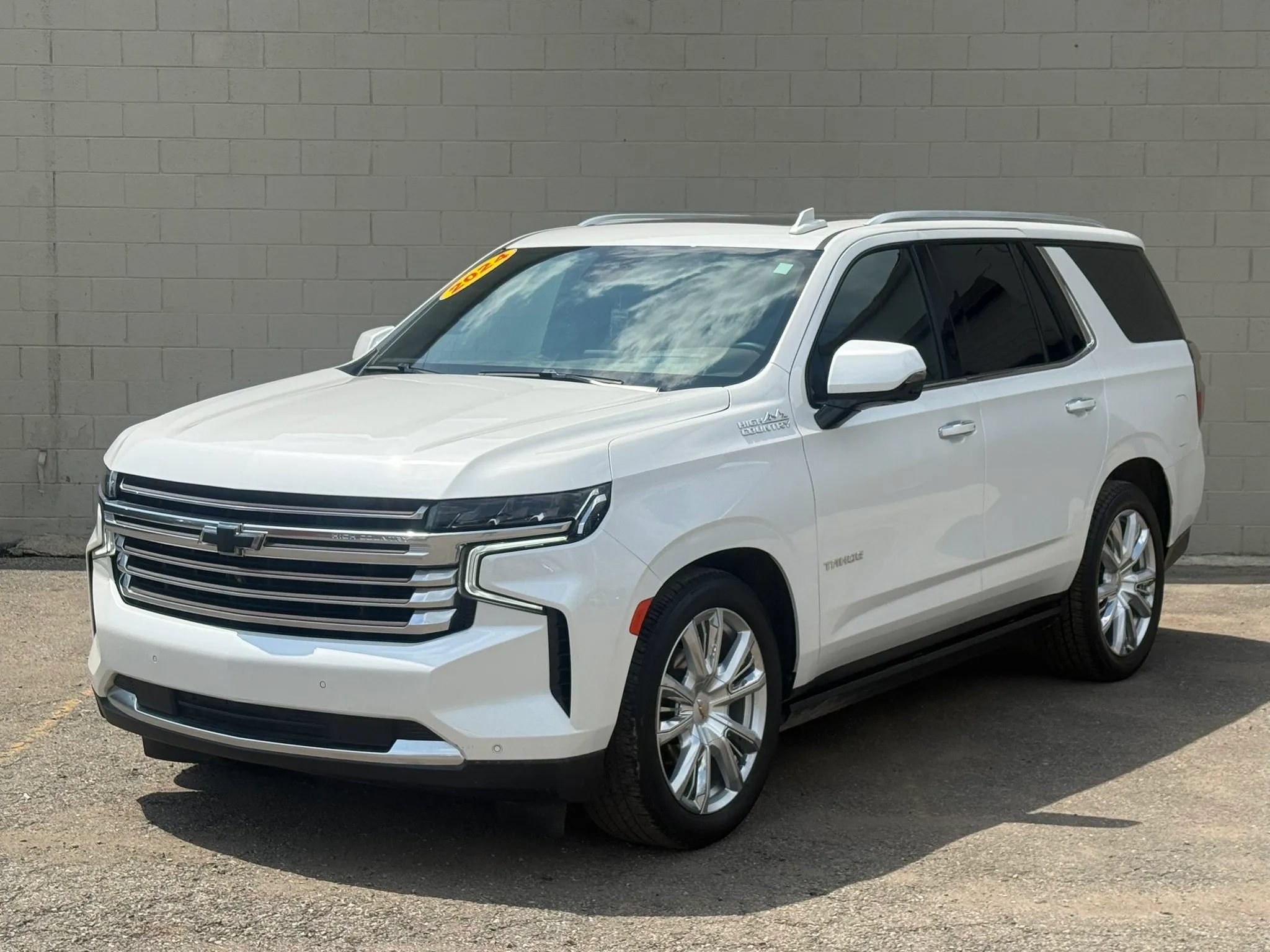 Used 2024 Chevrolet Tahoe High Country AWD/4WD image 2