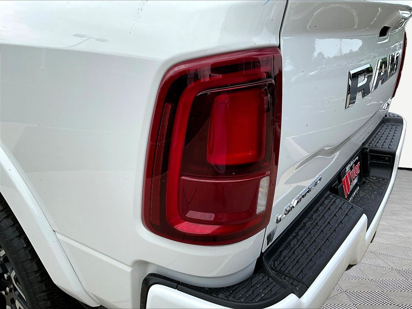 New 2026 RAM 2500 Limited AWD/4WD image 14